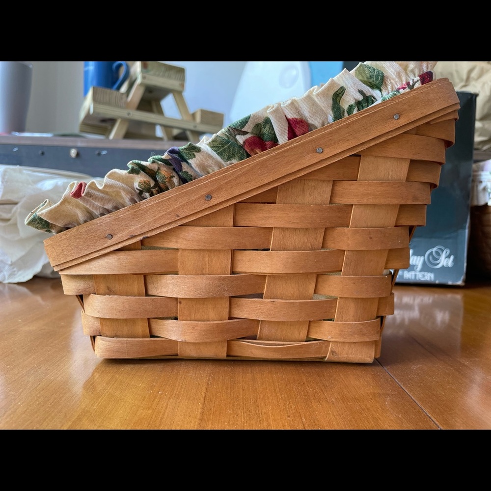 Longaberger veggie basket 1996